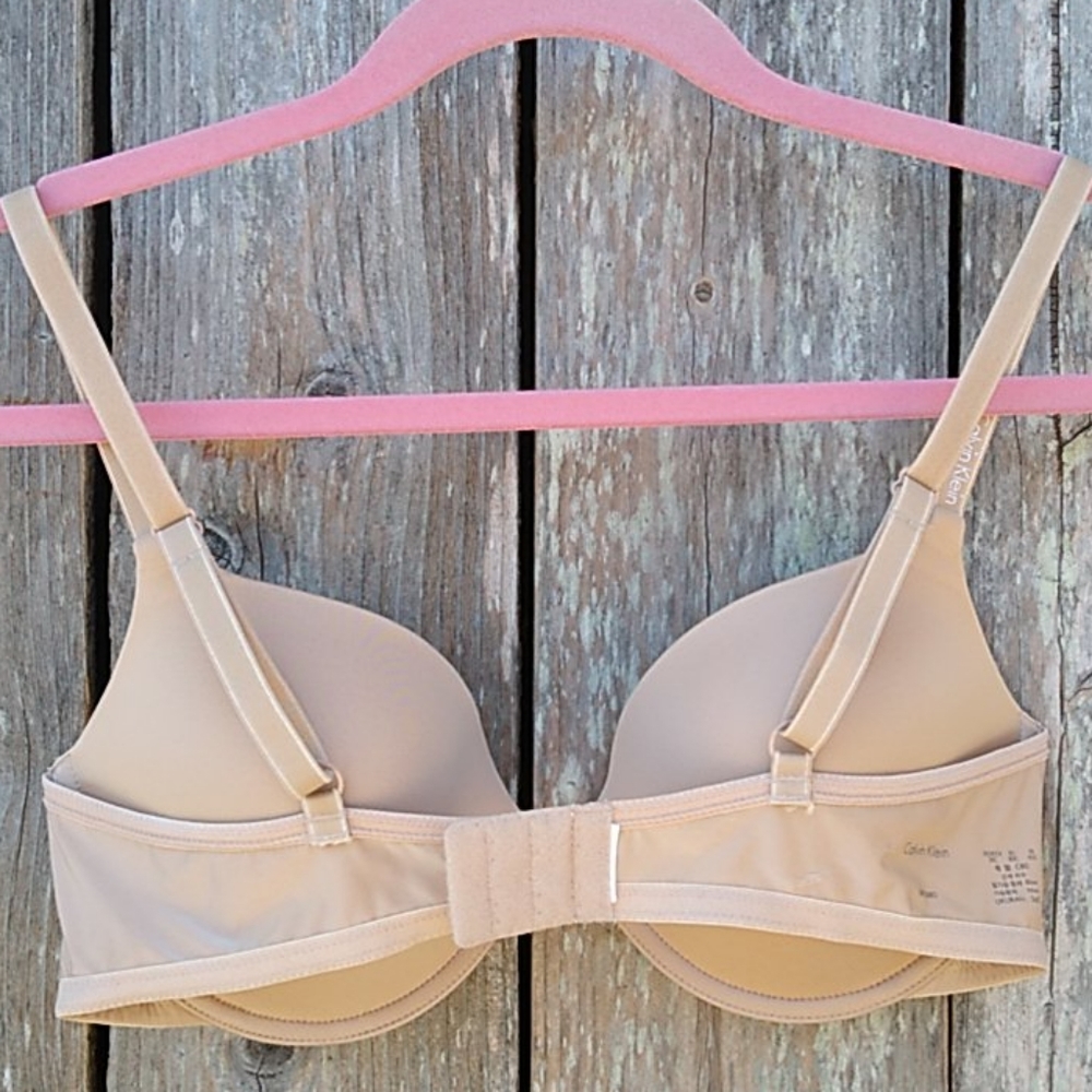 Calvin Klein Smooth Cup Bra 36C nude - Picture 12 of 16